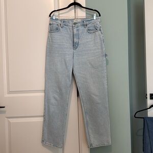 31/12 Abercrombie & Fitch The 90s Straight Ultra High-Rise Medium Blue